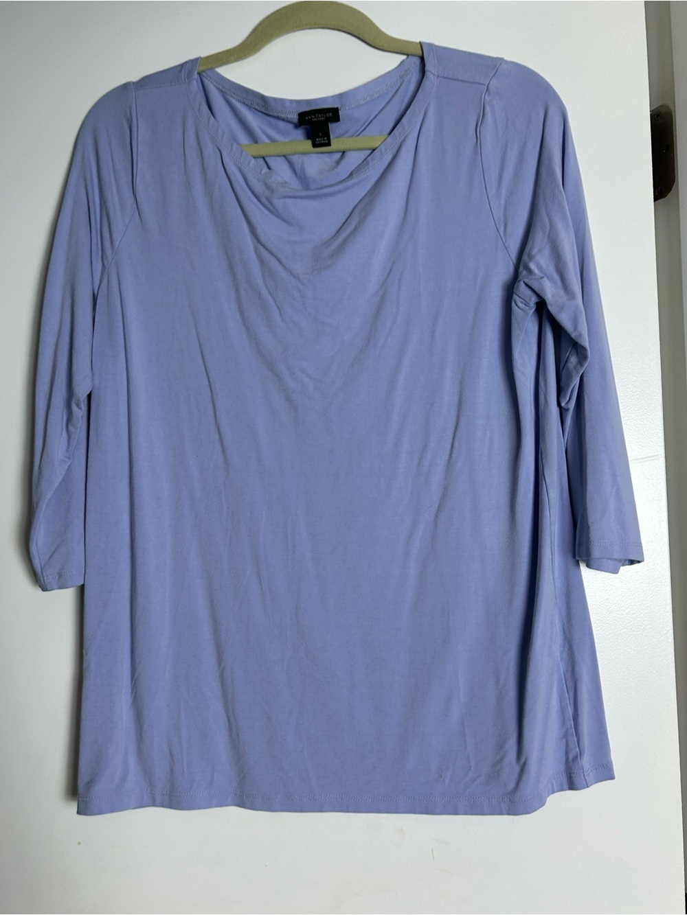 Ann Taylor Lavender Long Sleeve Women's Tee
